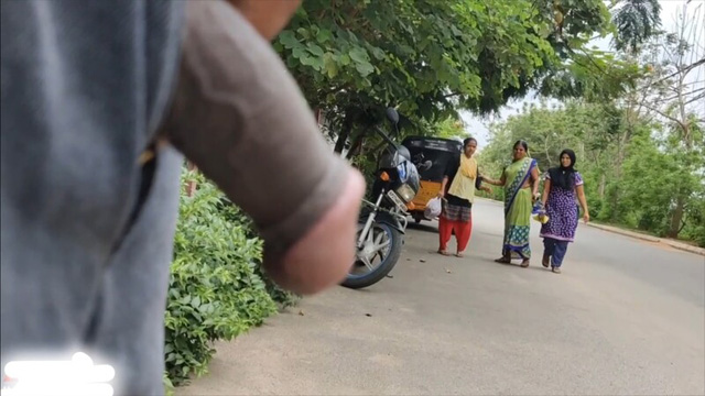 Daring Guy Flashing Sex – In Girls Mms Part 2