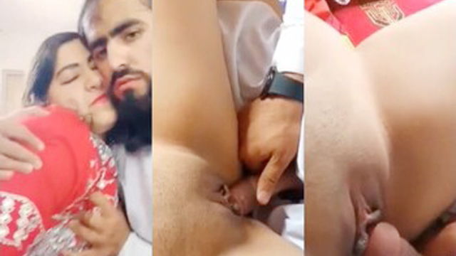 Pakistani Horny Lovers Romantic Fuck Ride MMS